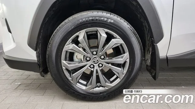Toyota RAV4 2025