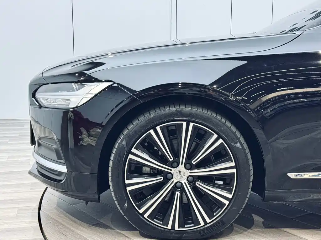 Volvo S90 2022
