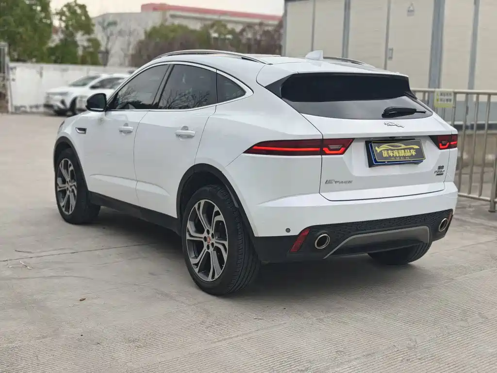 Jaguar E-Pace 2022