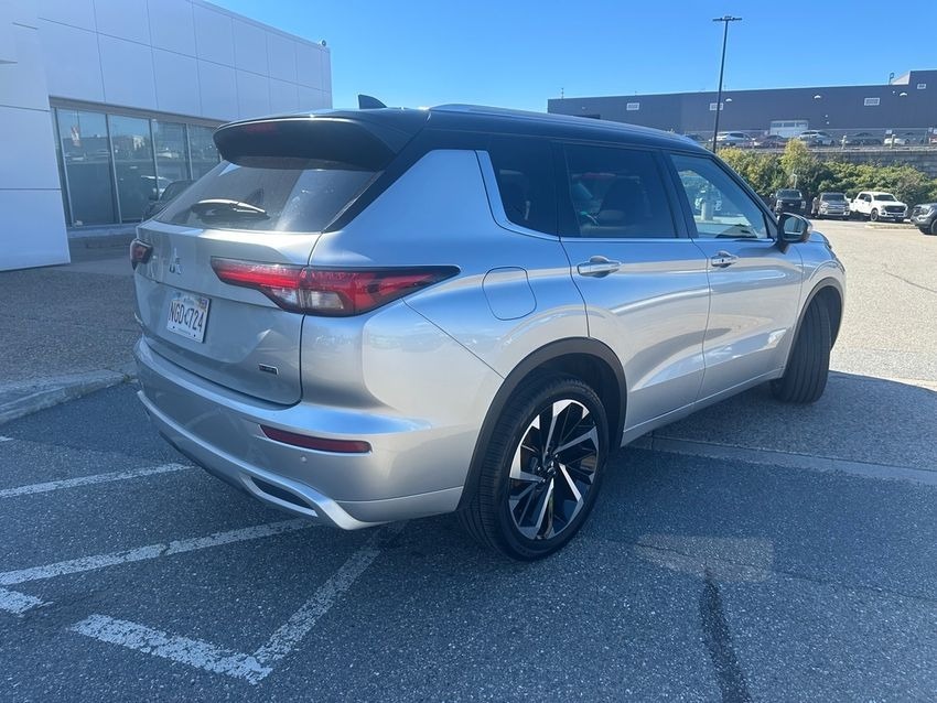 Mitsubishi Outlander 2023