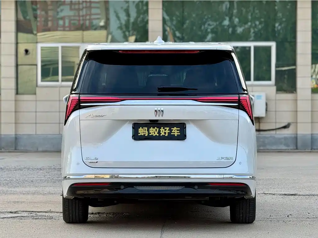 Buick GL8 2024
