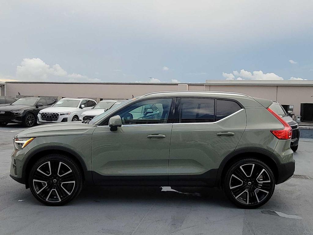 Volvo XC40 2024