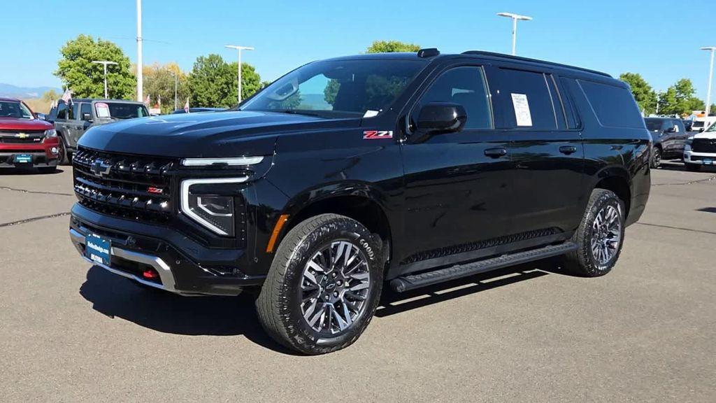 Chevrolet Suburban 2025