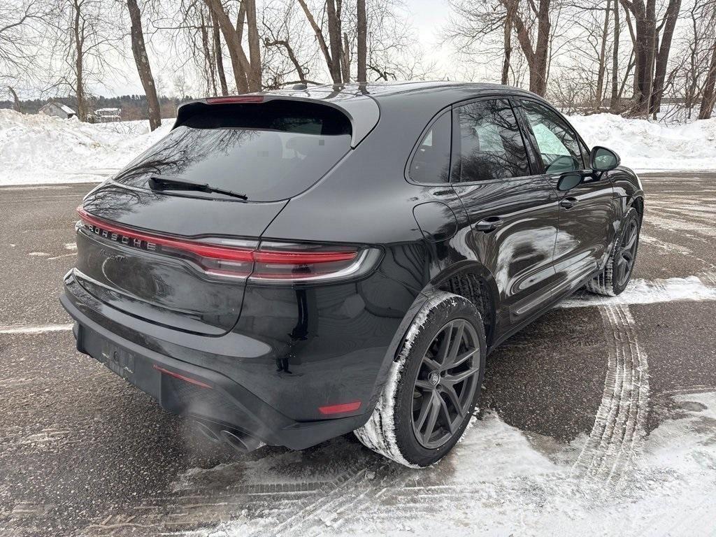 Porsche Macan 2025