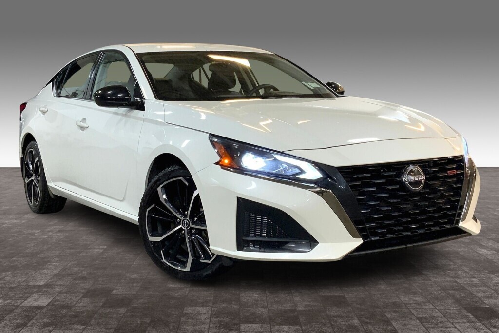 Nissan Altima 2024