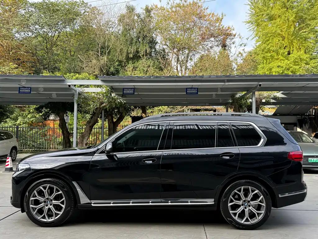 BMW X7 2020