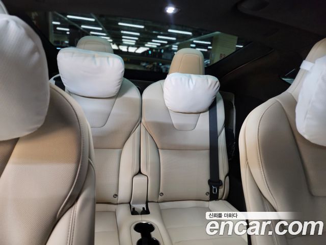 Tesla Model X 2026