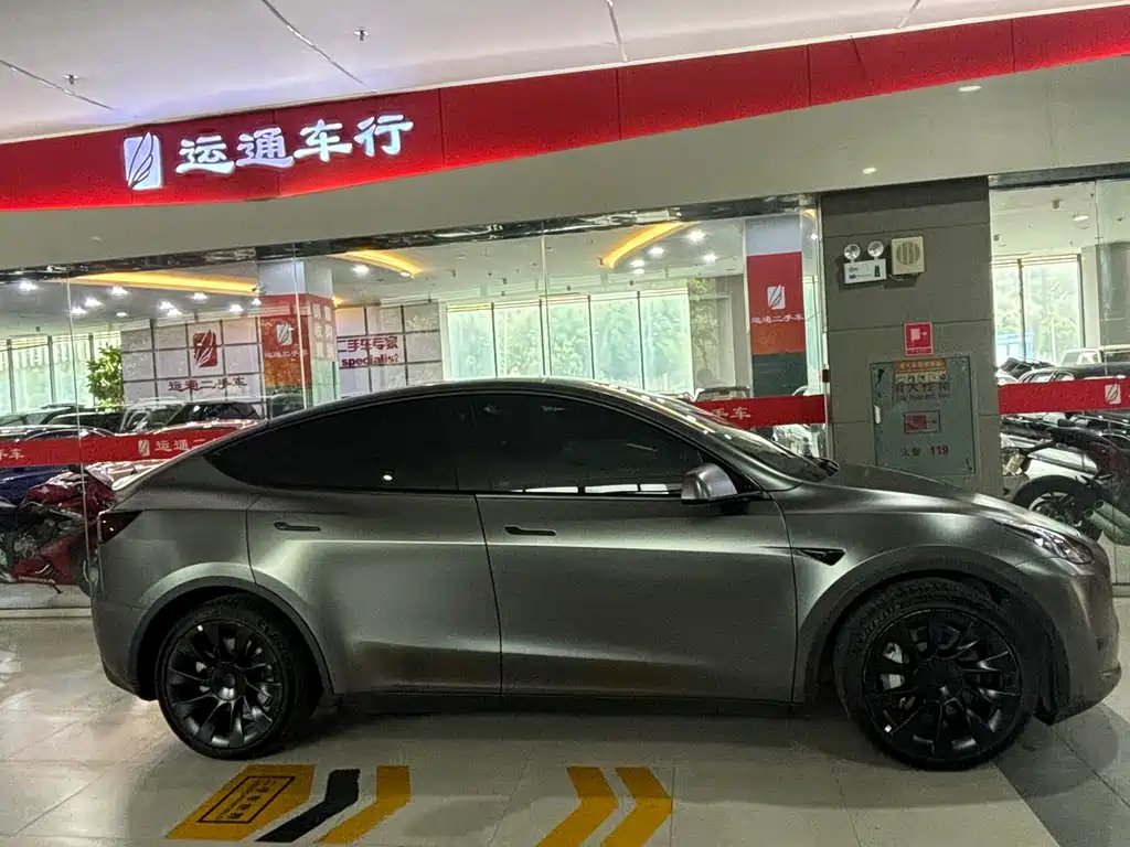 Tesla Model Y 2022