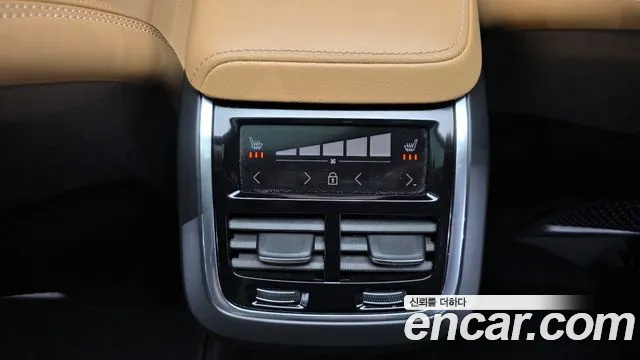 Volvo V60 2023