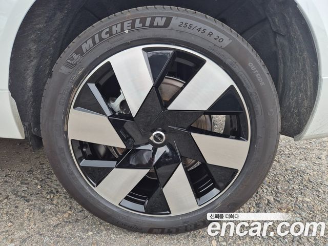 Volvo XC60 2025