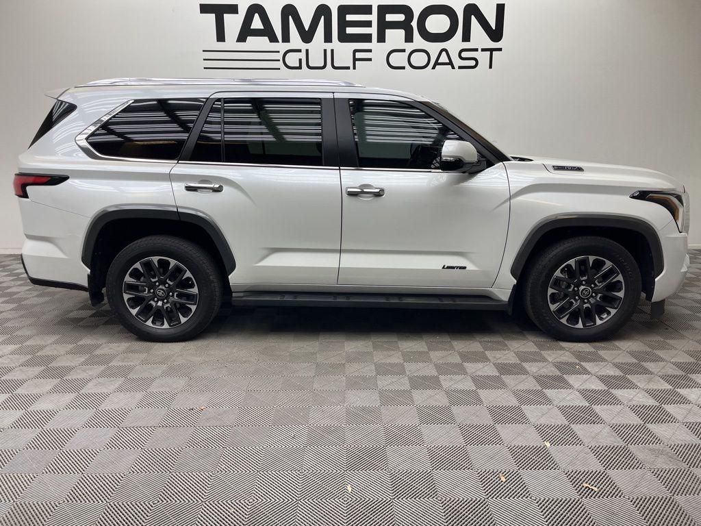 Toyota Sequoia 2024