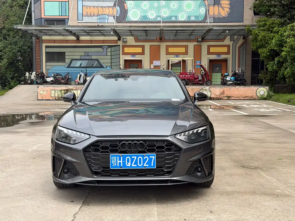 Audi A4 2024
