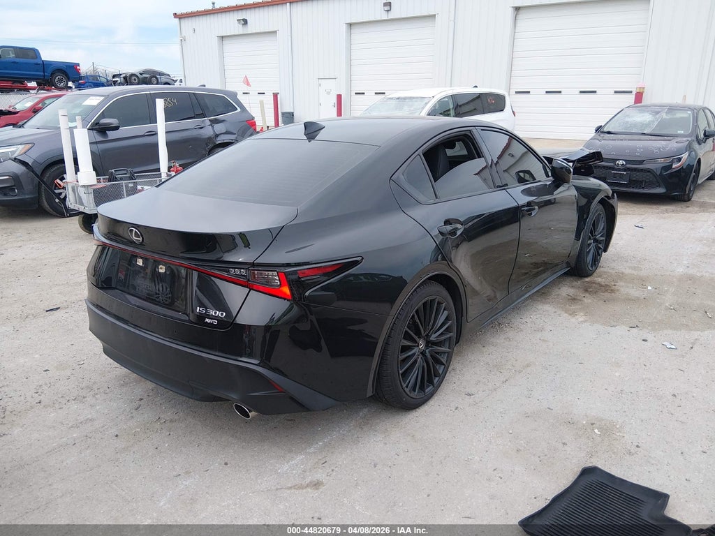 Lexus IS 300 2022