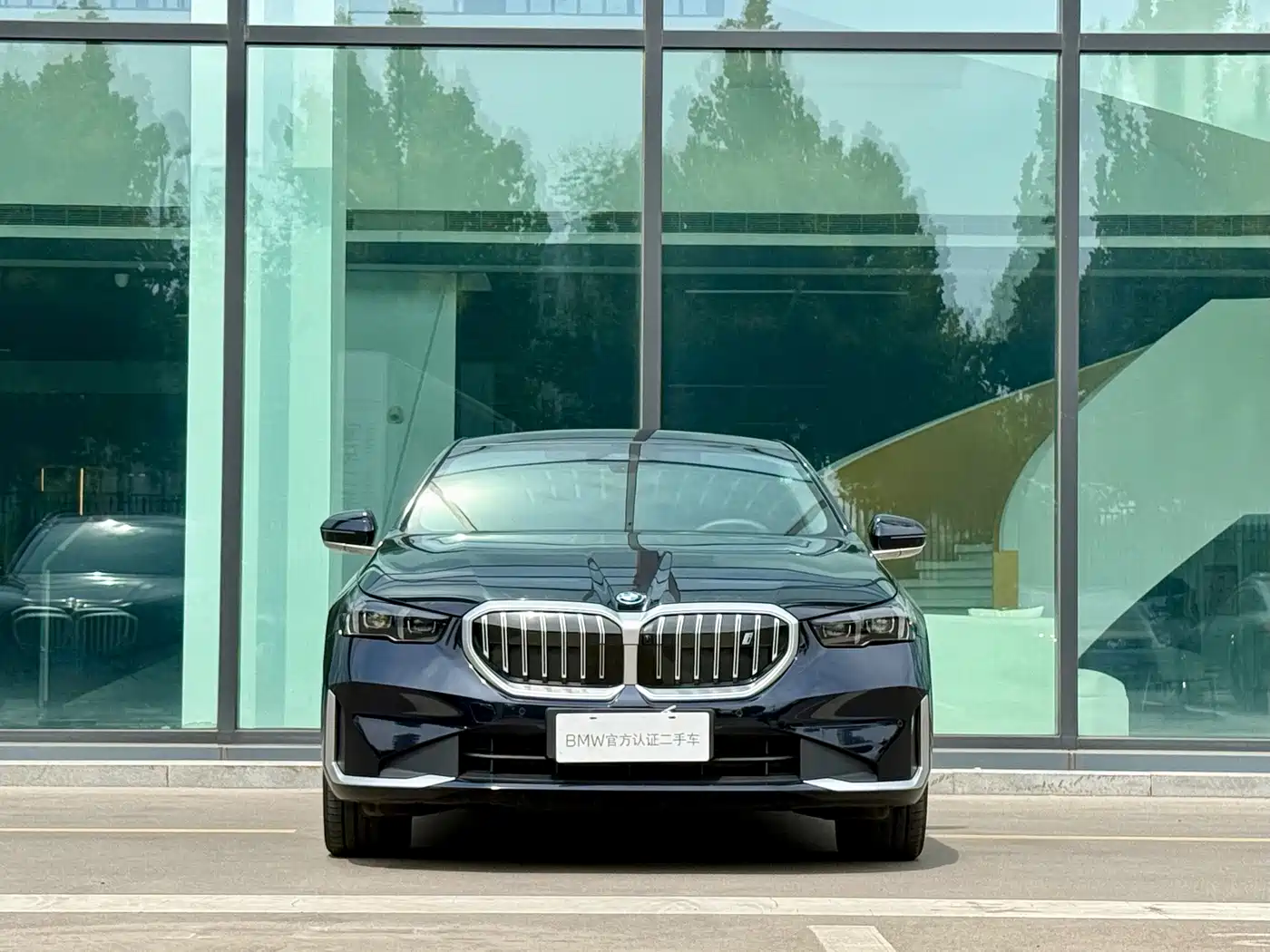 BMW i5 2025