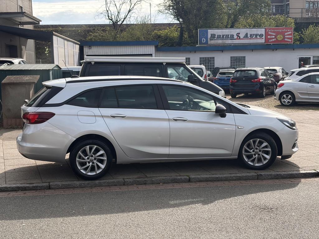 Opel Astra 2022