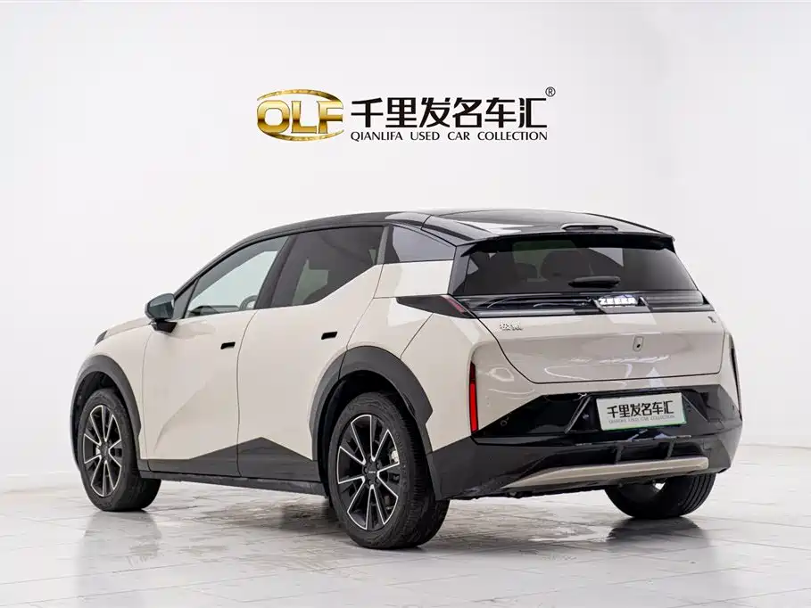 Zeekr X 2025
