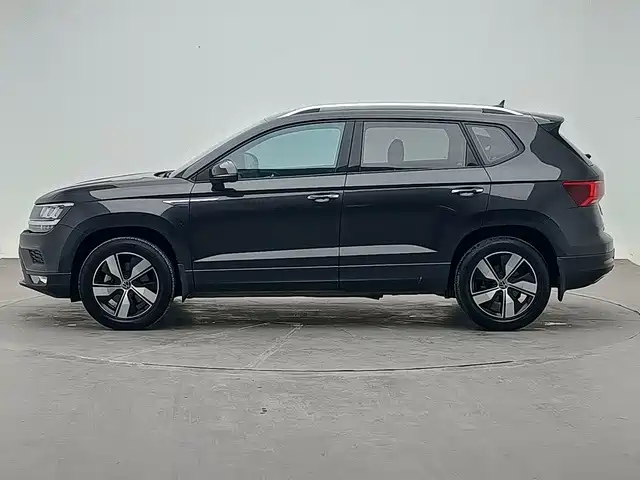 Volkswagen Tharu 2021