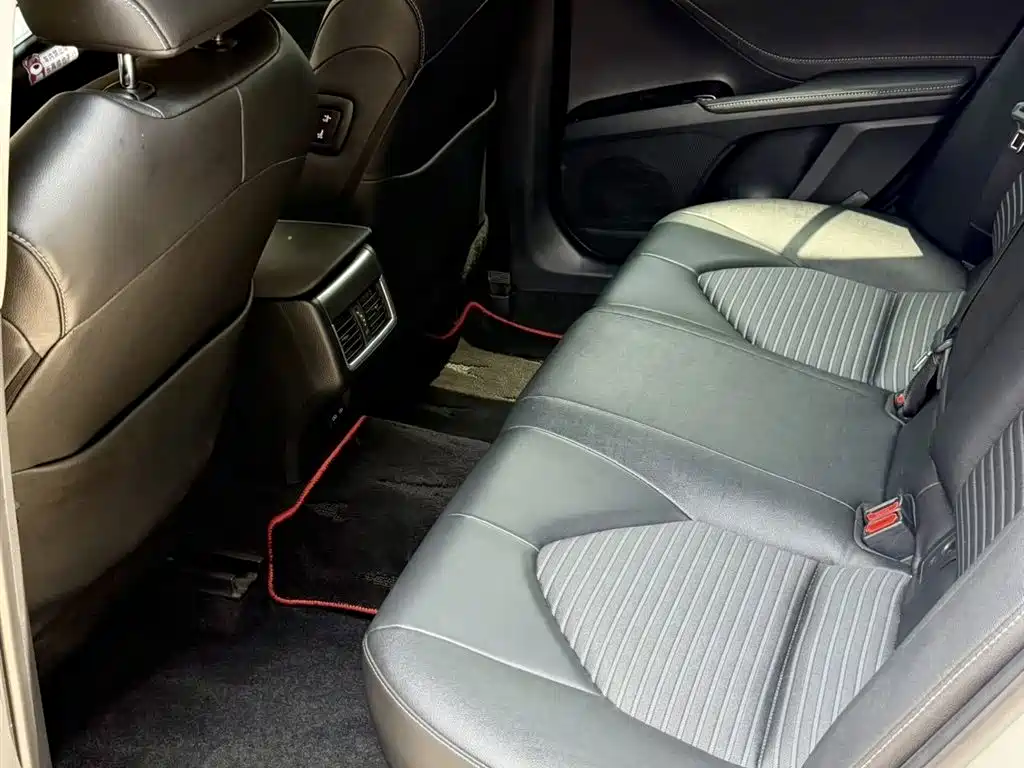 Toyota Camry 2023