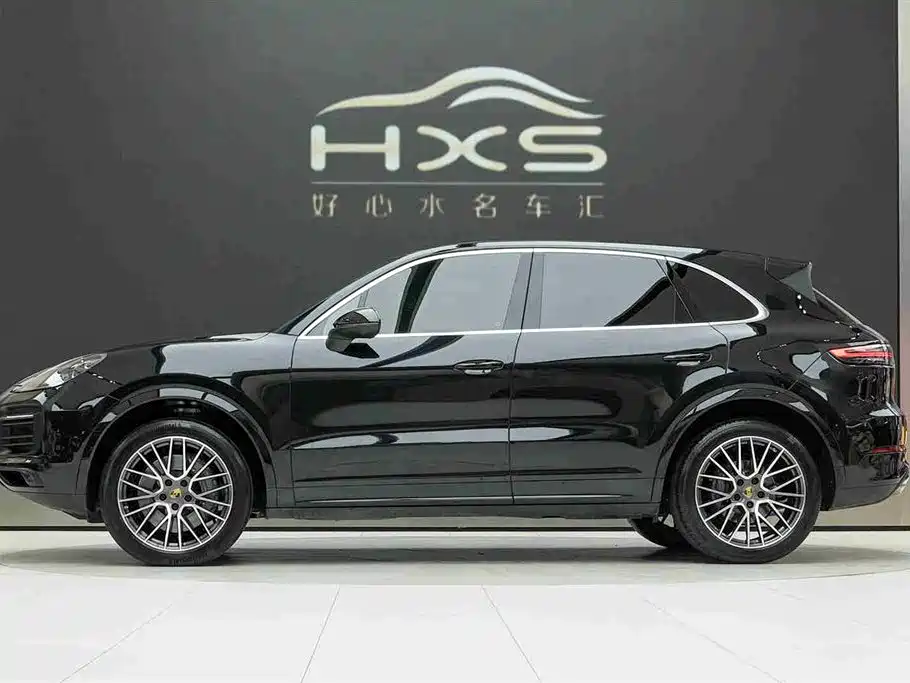 Porsche Cayenne 2022