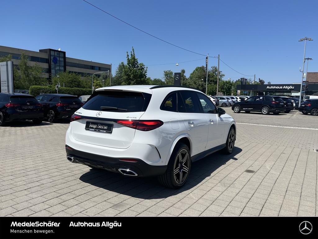 Mercedes-Benz GLC 400 2023