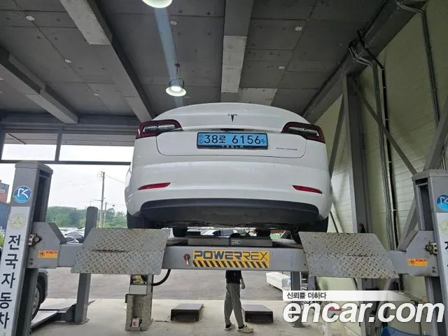 Tesla Model 3 2021