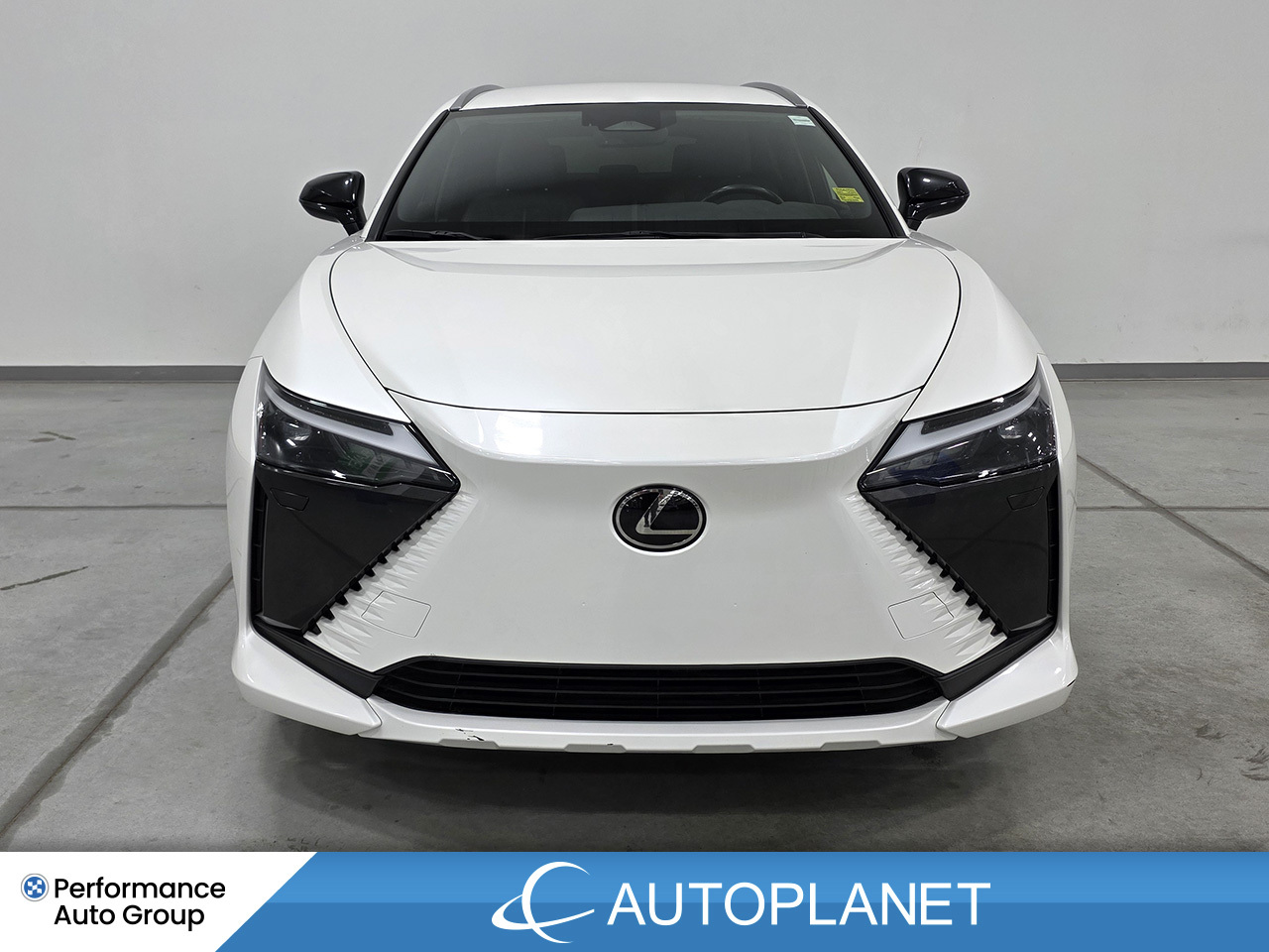 Lexus RZ 2023