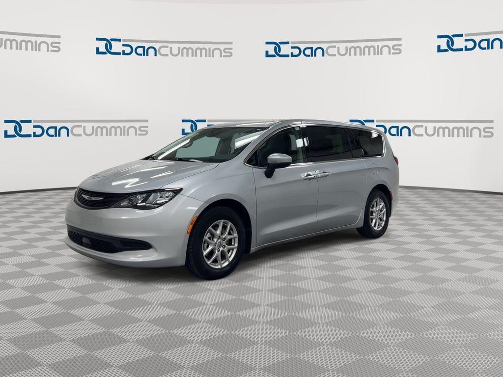 Chrysler Voyager 2023