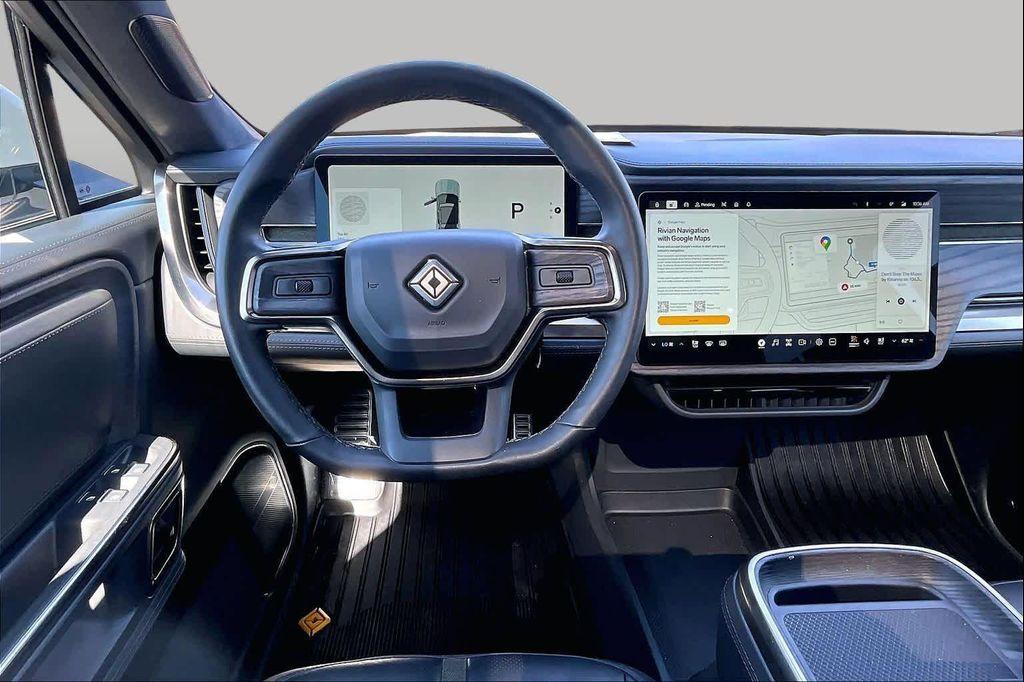 Rivian R1S 2023