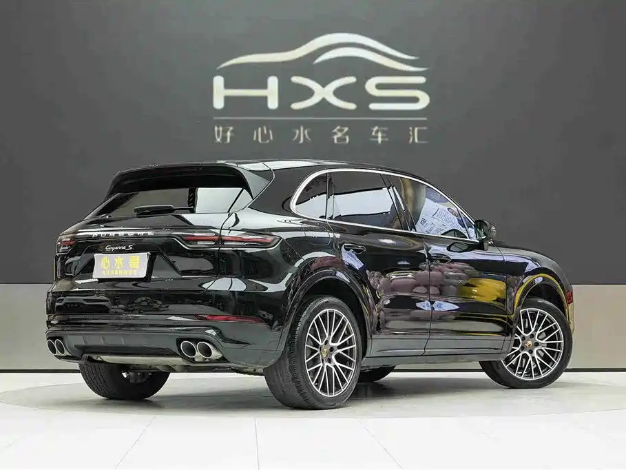 Porsche Cayenne 2022