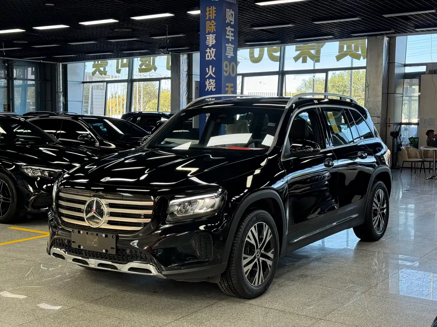 Mercedes-Benz GLB 2026
