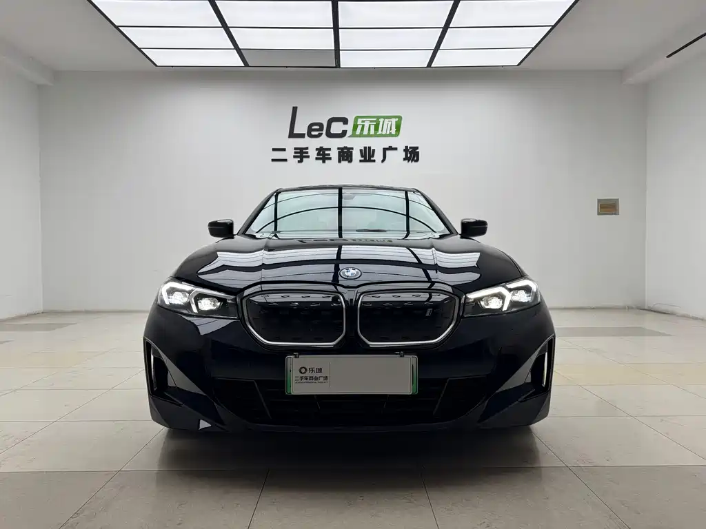 BMW i3 2024