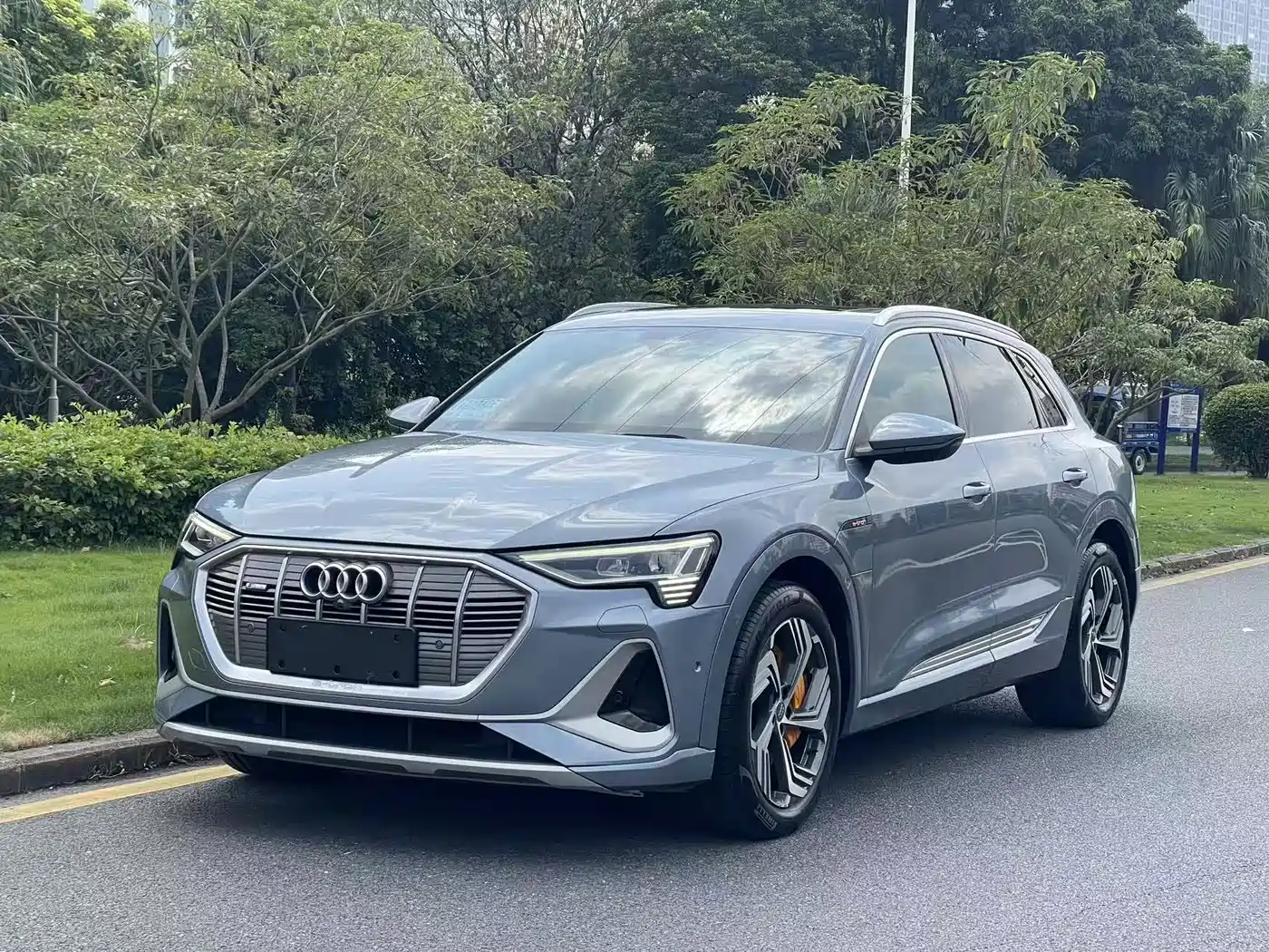 Audi e-tron 2022