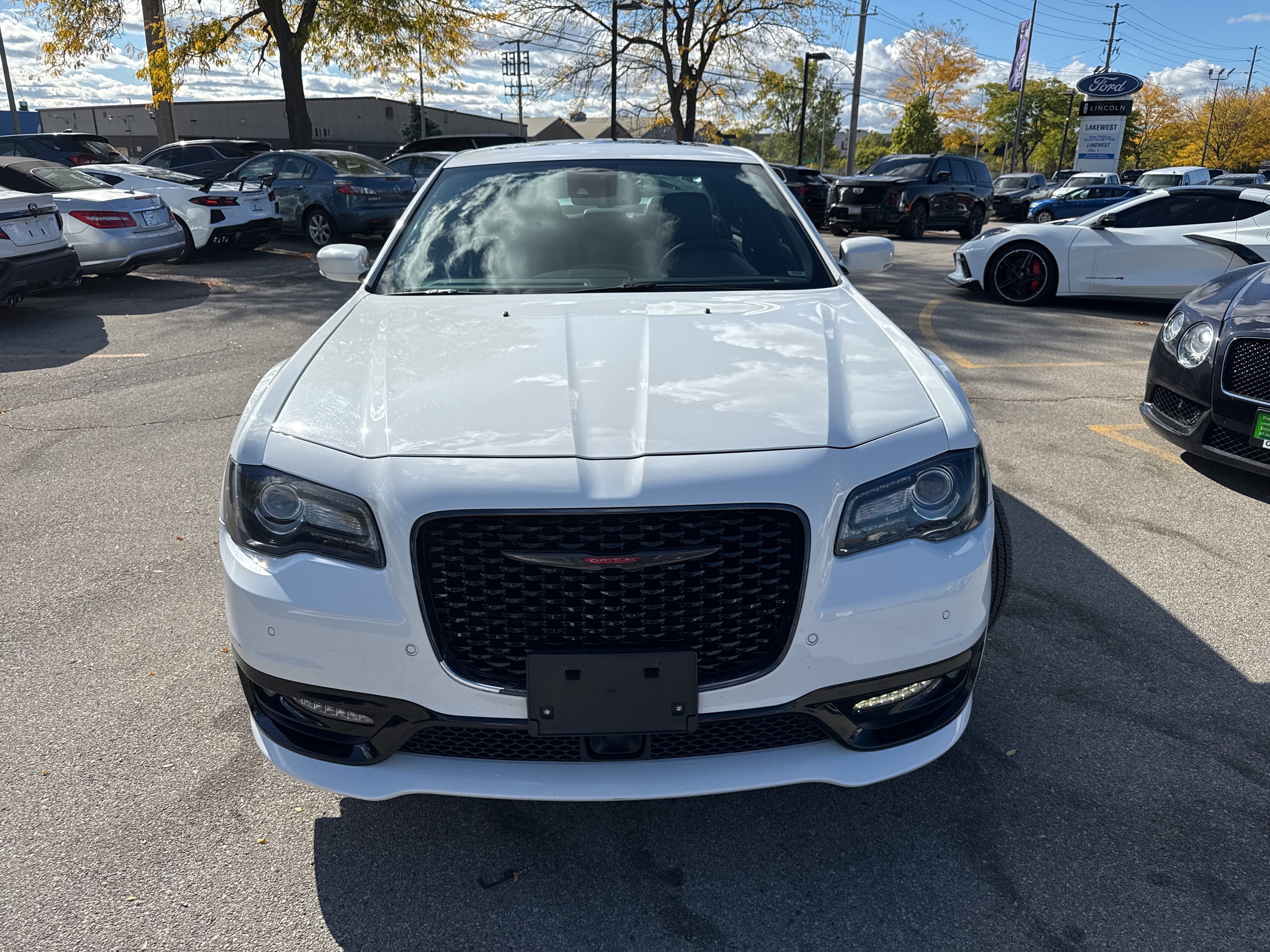 Chrysler 300 2023