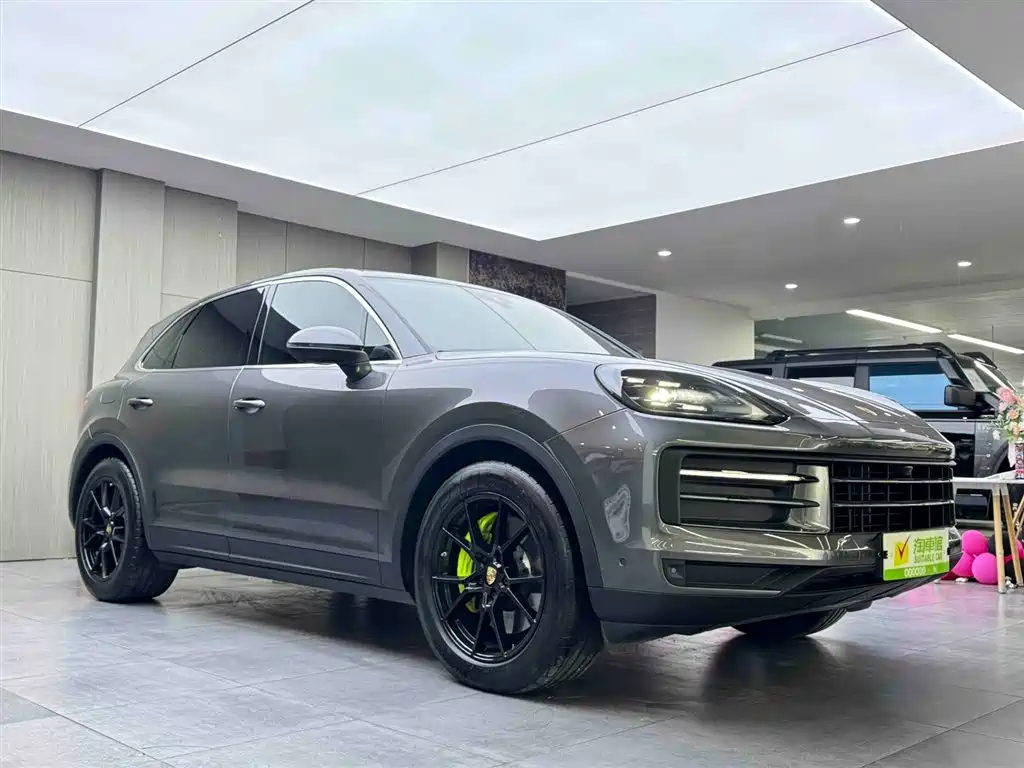 Porsche Cayenne 2023