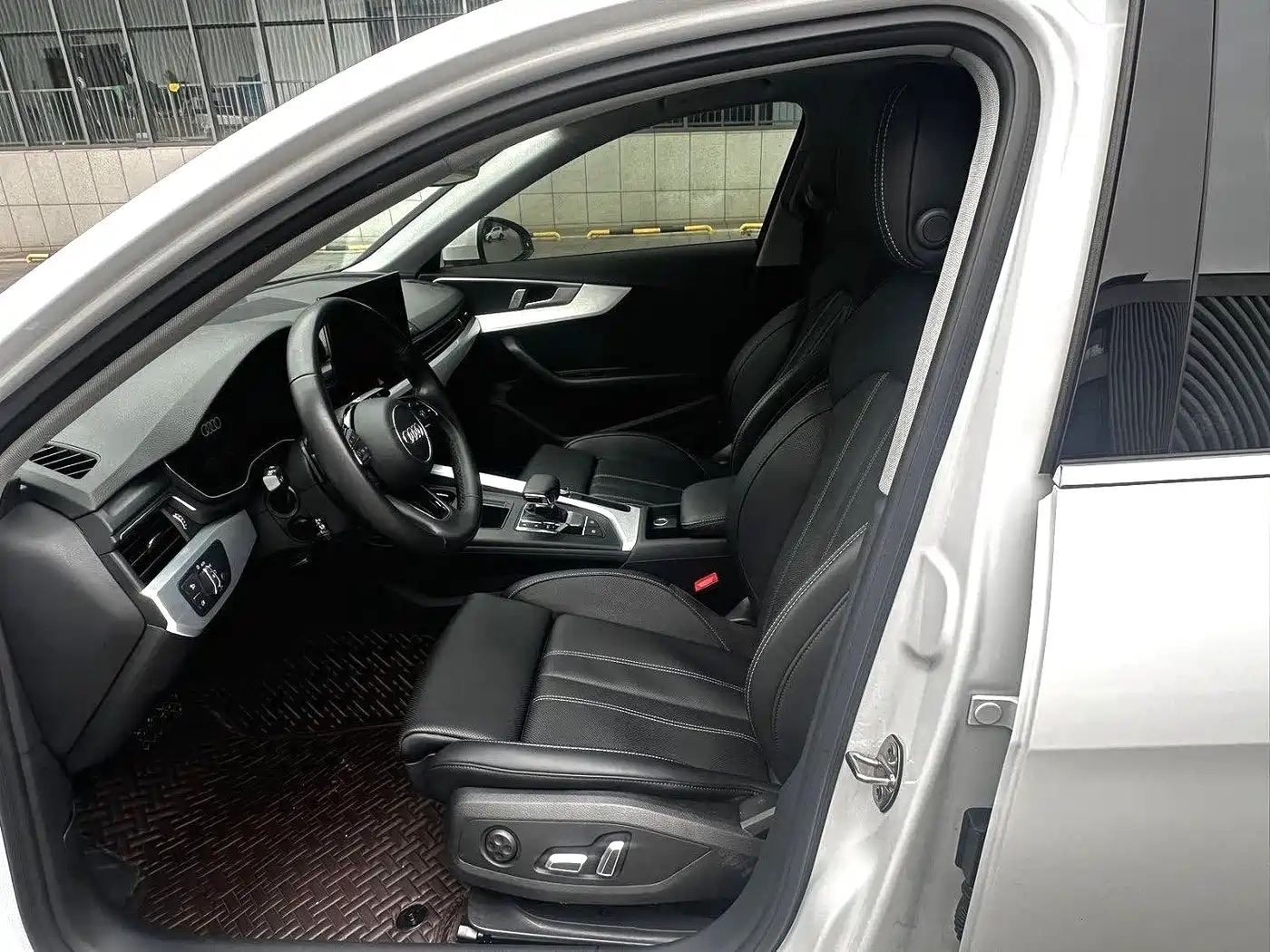 Audi A4 2024