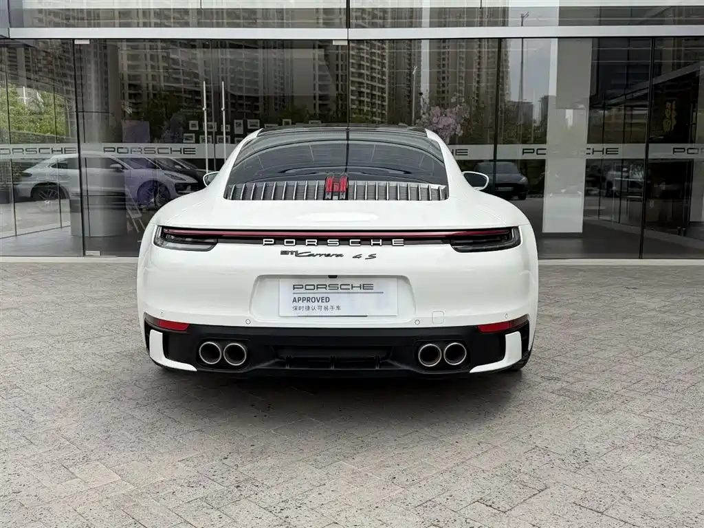 Porsche 911 2021