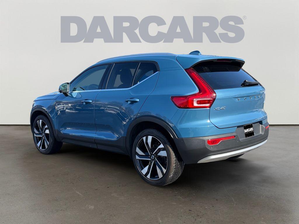 Volvo XC40 2025