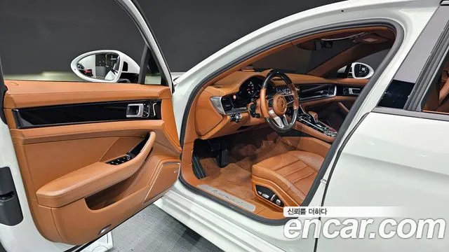 Porsche Panamera 2020