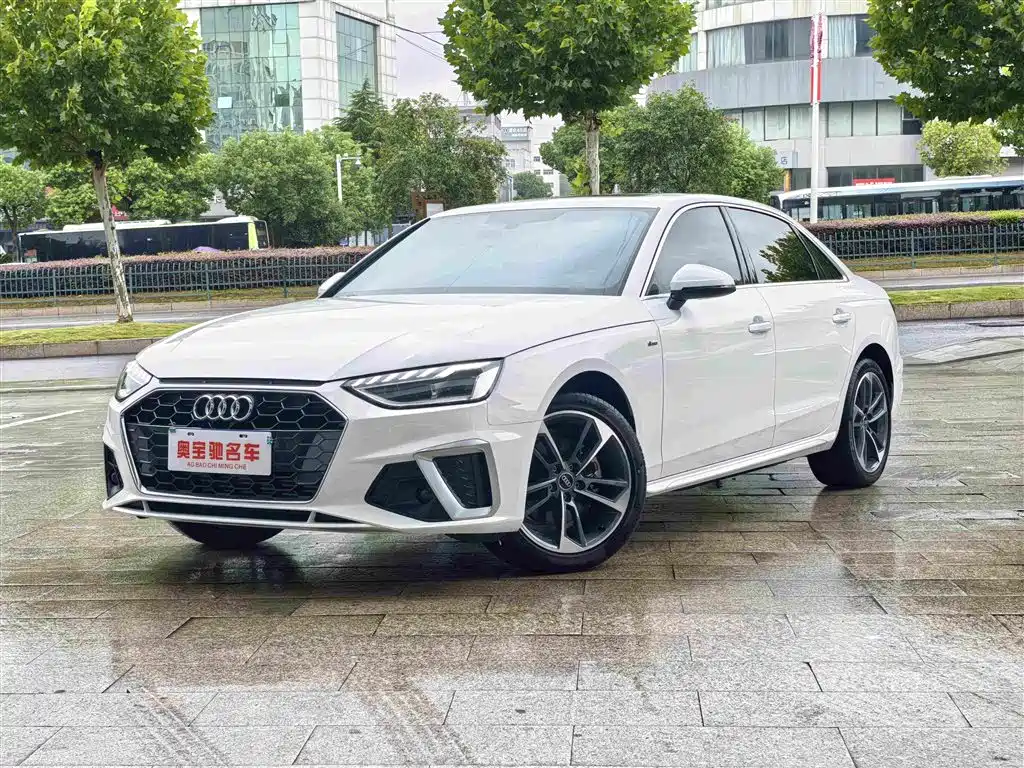 Audi A4 2025