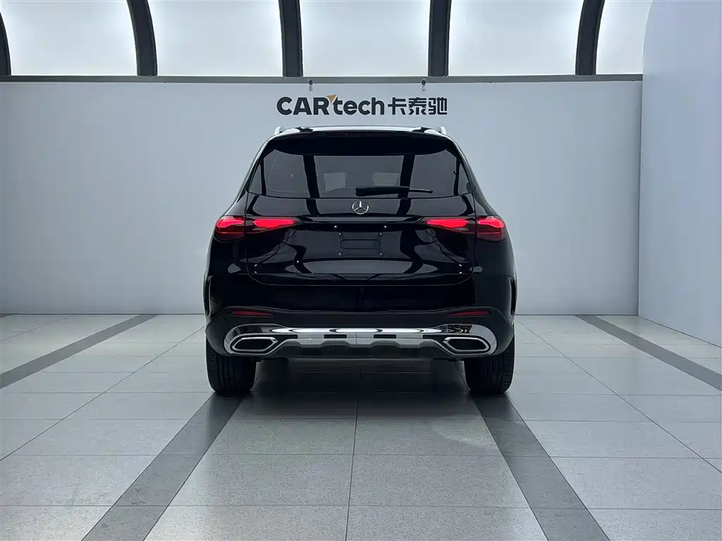 Mercedes-Benz GLC 2023