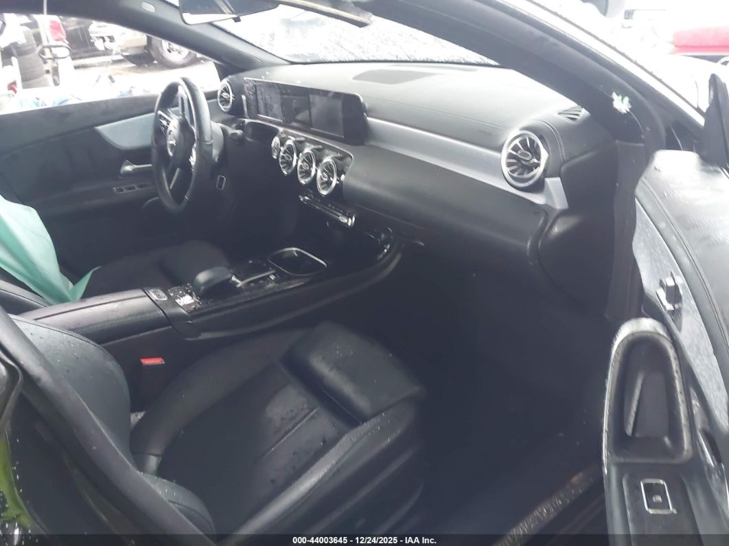 Mercedes-Benz CLA 2023