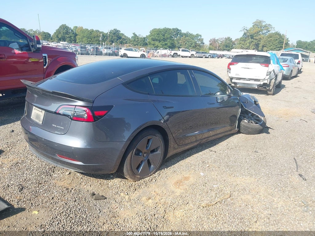 Tesla Model 3 2022