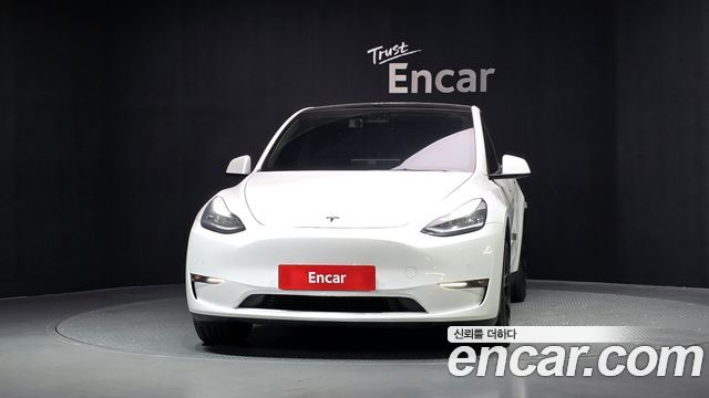 Tesla Model Y 2021