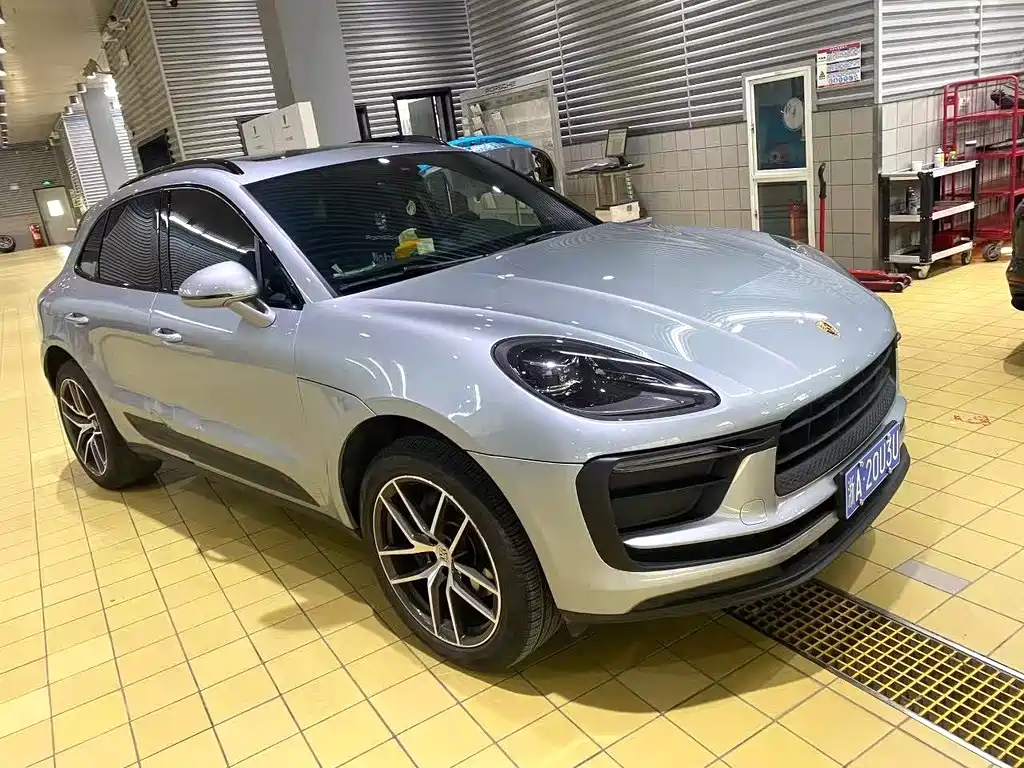Porsche Macan 2022