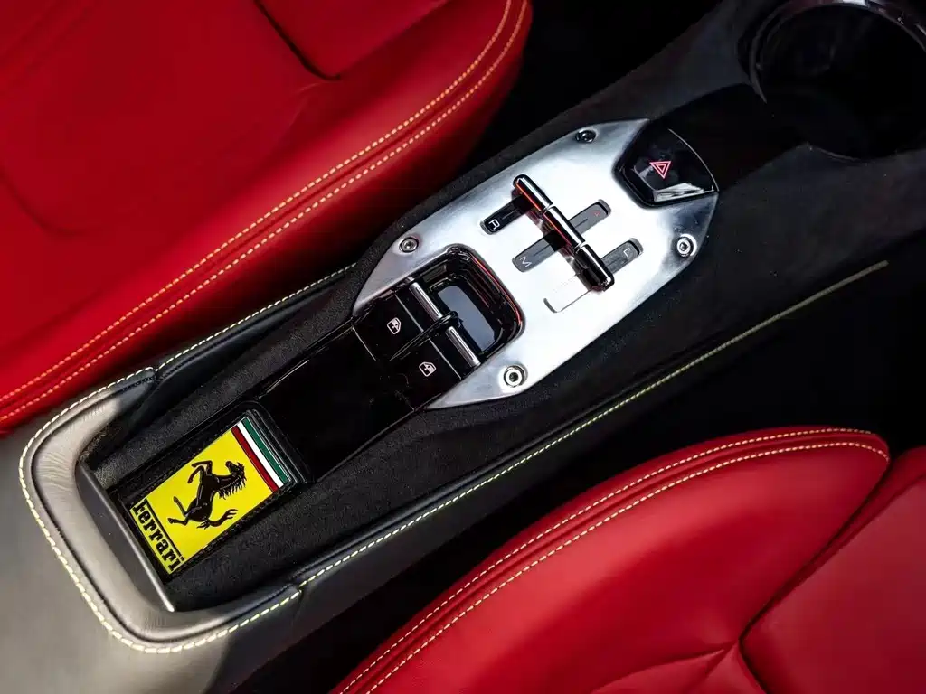 Ferrari SF90 2025