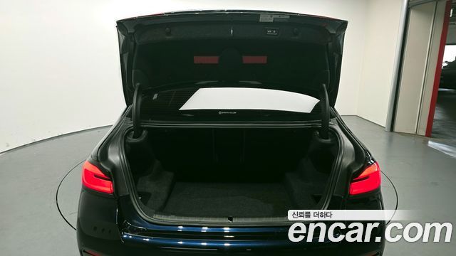 BMW 5 серии 2021