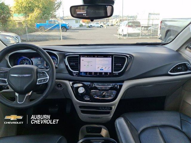 Chrysler Pacifica 2024