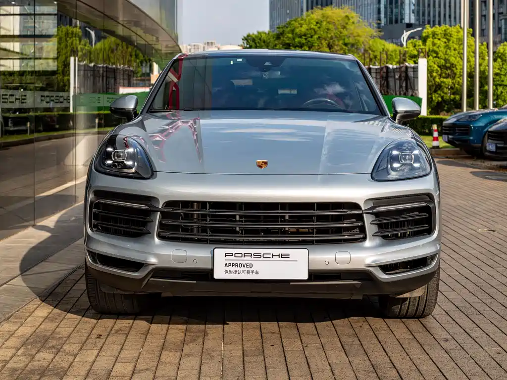 Porsche Cayenne 2022