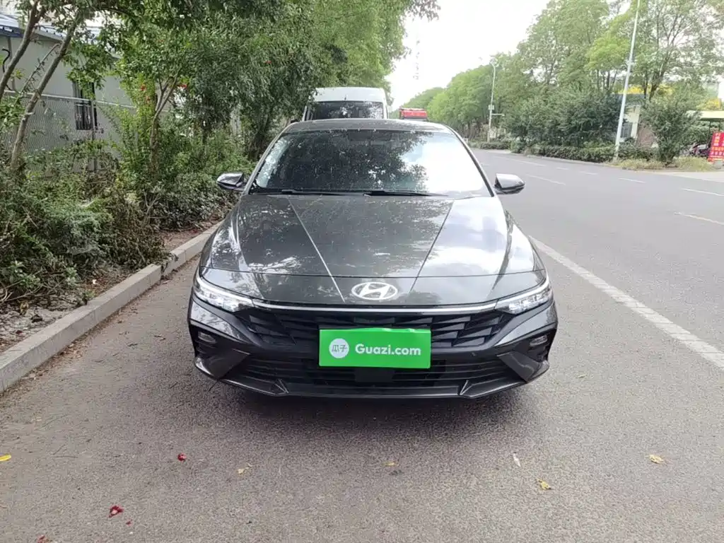 Hyundai Elantra 2024