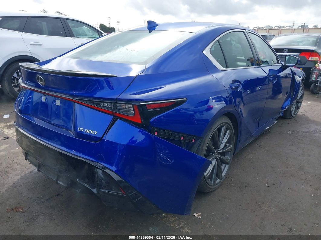 Lexus IS 300 2025
